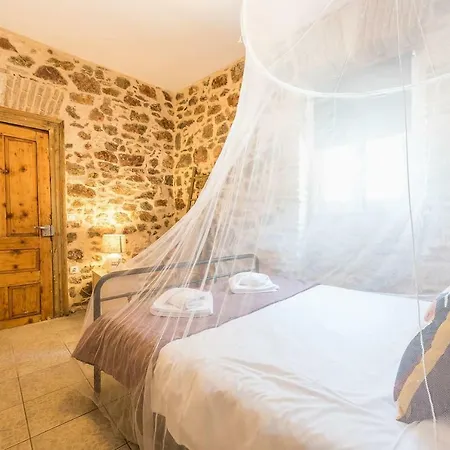 Stone House Under Acropolis * Atina