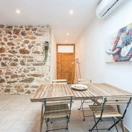 Stone House Under Acropolis Daire *